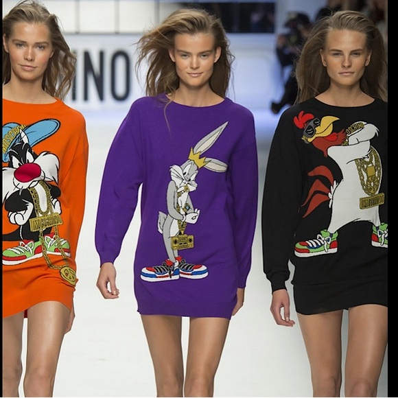Moschino Fall 2015 Loony Tunes Foghorn Leghorn purple wool sweater dress size S - Picture 3 of 11